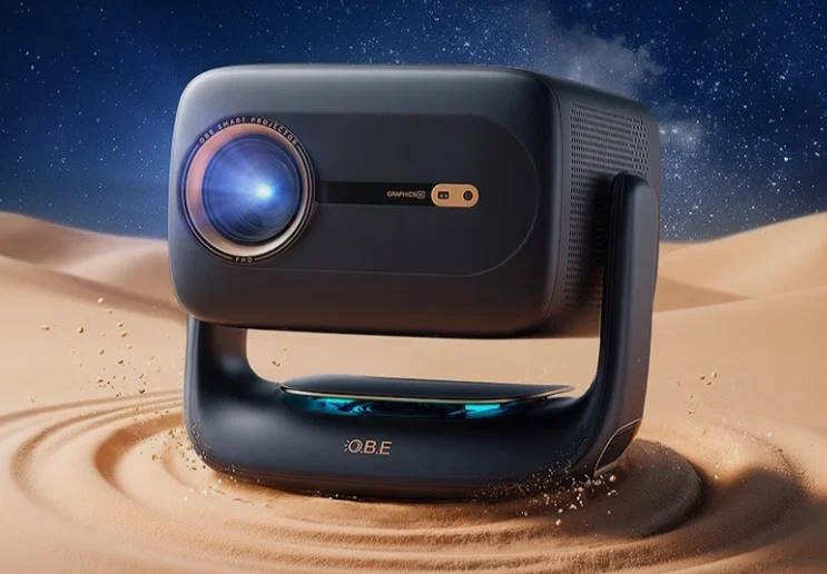 Проектор Dangbei R3 Ultra с поворотным креплением и встроенной акустикой